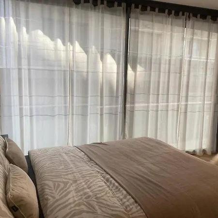 Apartment Piso Lujo De La Playa Lloret. Lloret de Mar