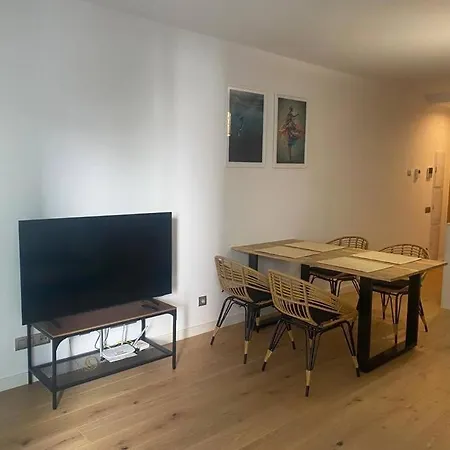 Apartment Piso Lujo De La Playa Lloret. *