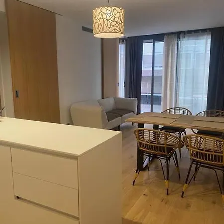 Piso Lujo De La Playa Lloret. Apartamento *