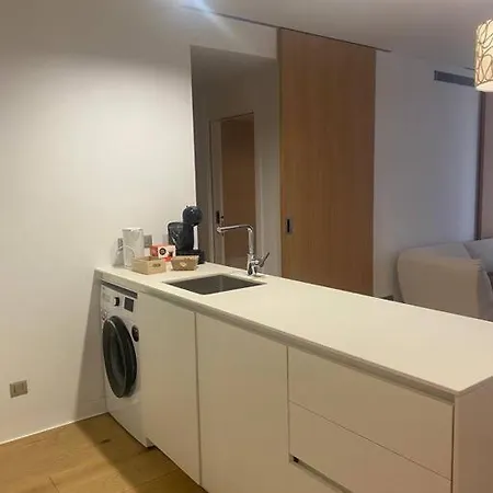 아파트 Piso Lujo De La Playa Lloret. 료렛 드 마르